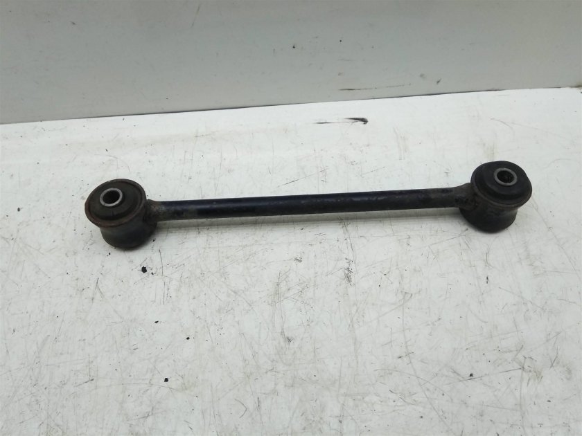 Тяга задняя