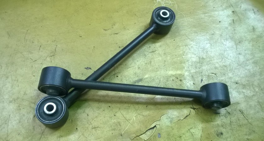 Сайлентблоки реактивных тяг Нива Шевроле