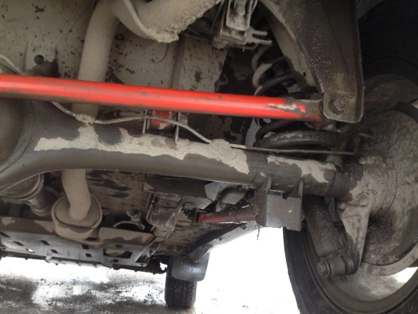 Крепление реактивных тяг Нива 2121