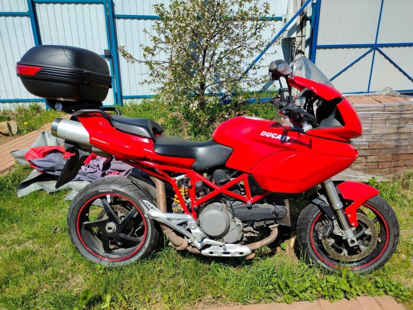 Дукати мультистрада