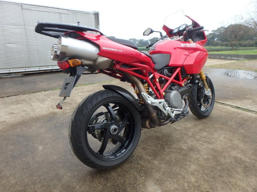 Мотоцикл ducati