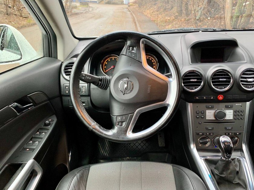 Opel Antara 2013 салон