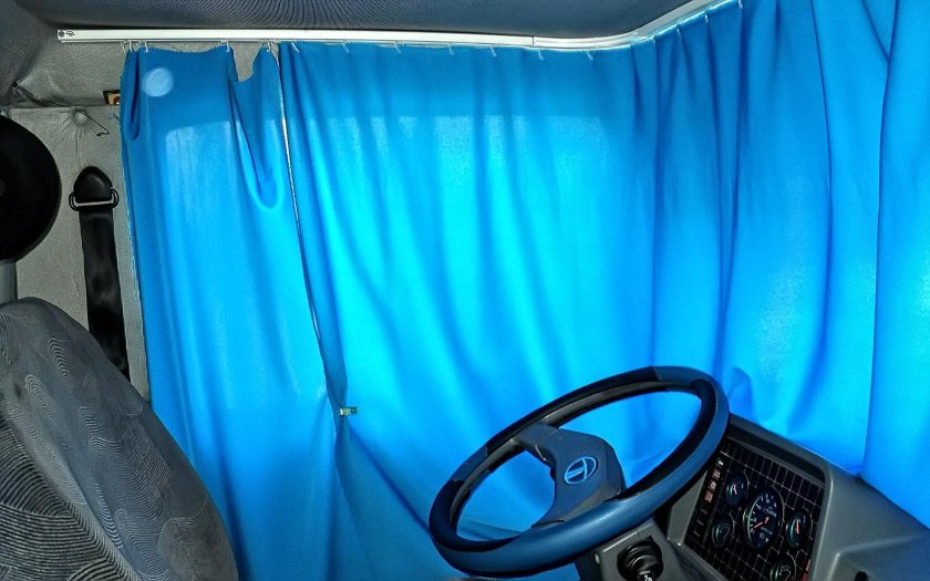 Шторки в кабину на МАЗ 4308