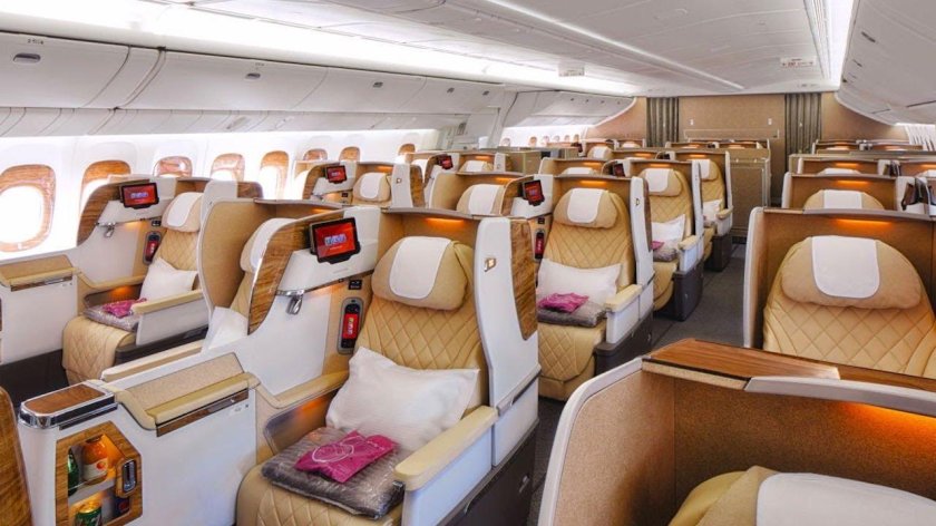 Boeing 777-200lr салон