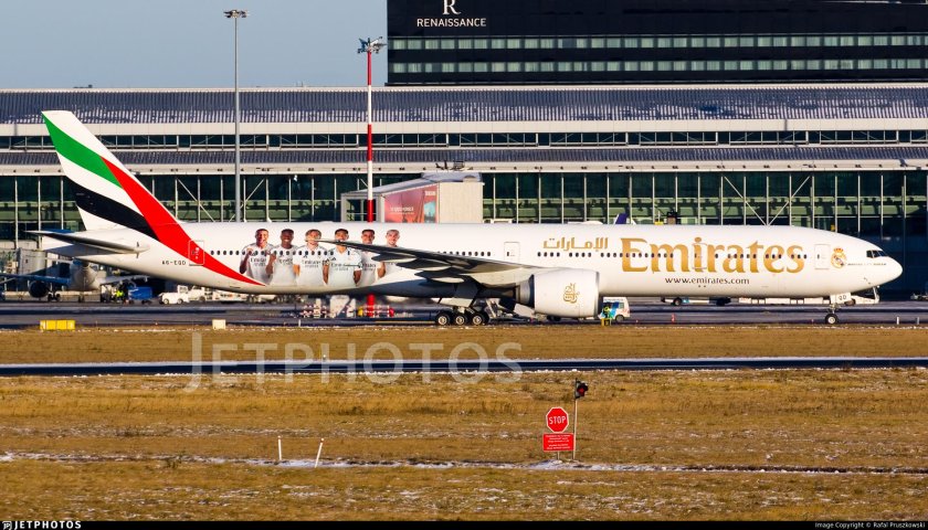 Boeing 777 300 er emirates