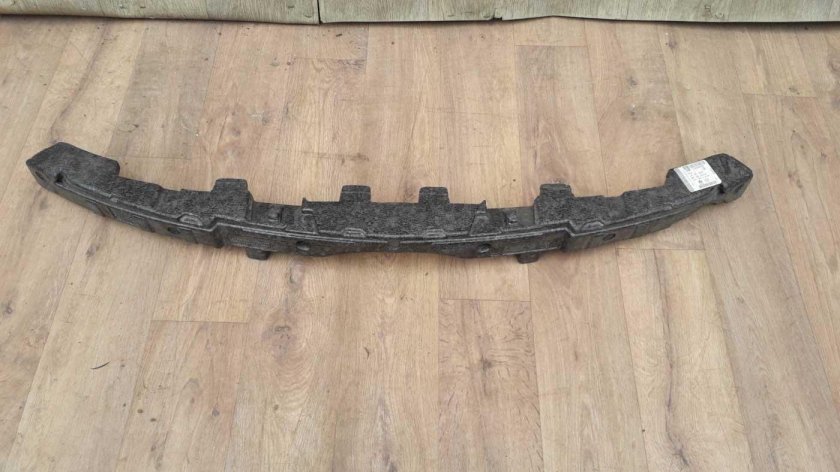 Абсорбер переднего бампера для