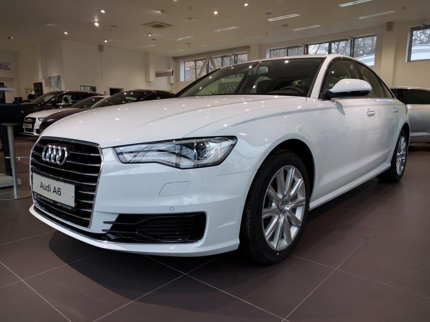 Ауди а6 белая 2016