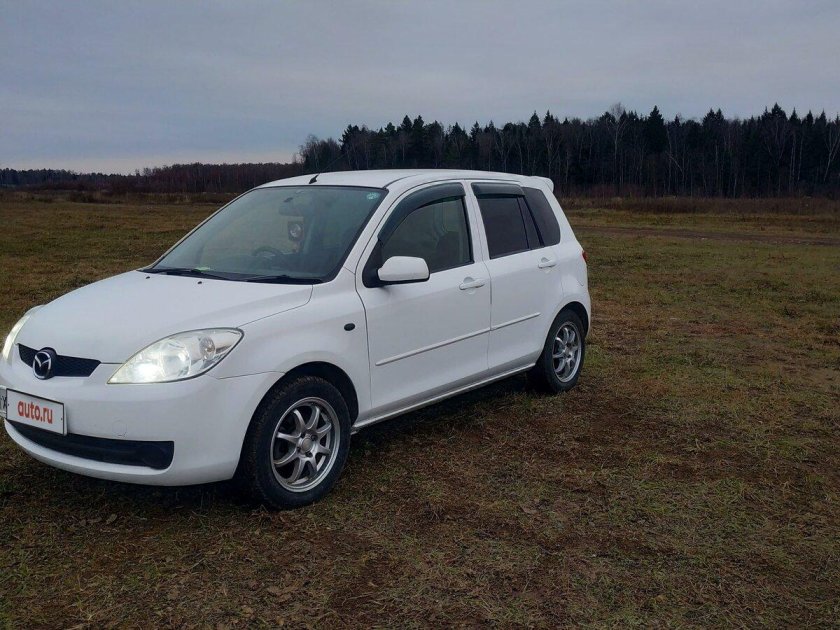 Мазда демио 2 2002