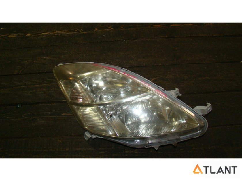 Фара правый