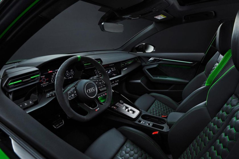 Audi RS 3 седан 2022