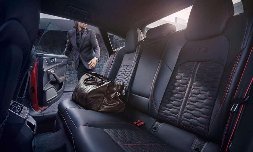 Audi rs7 салон сзади