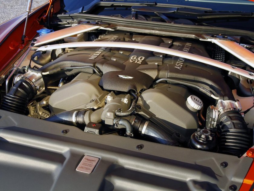 Астон Мартин под капотом