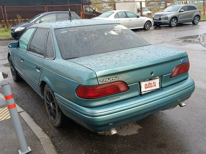 Ford taurus 1993