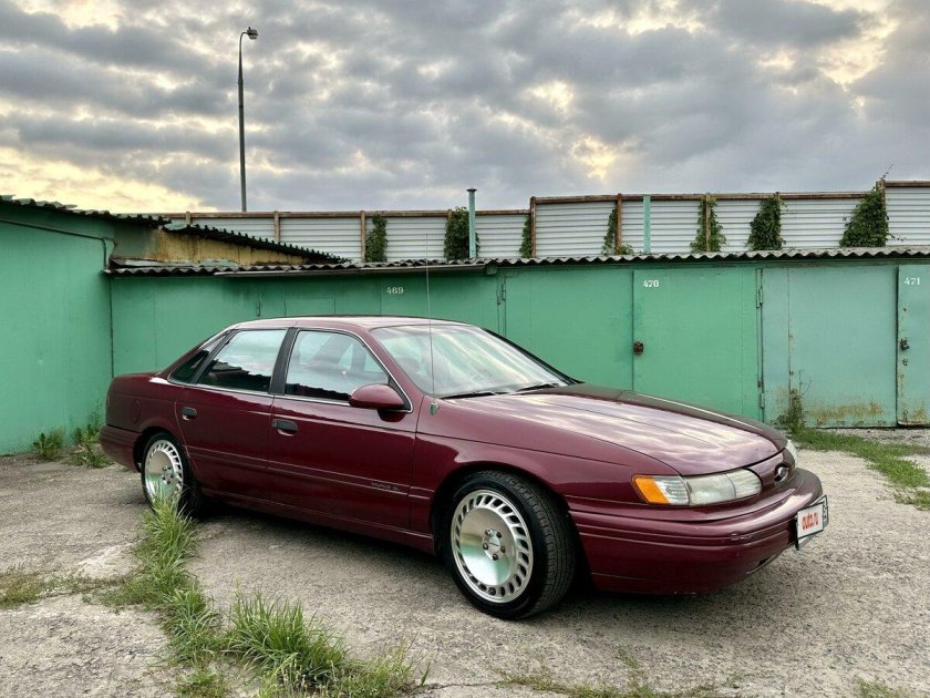 Форд Таурус 1984