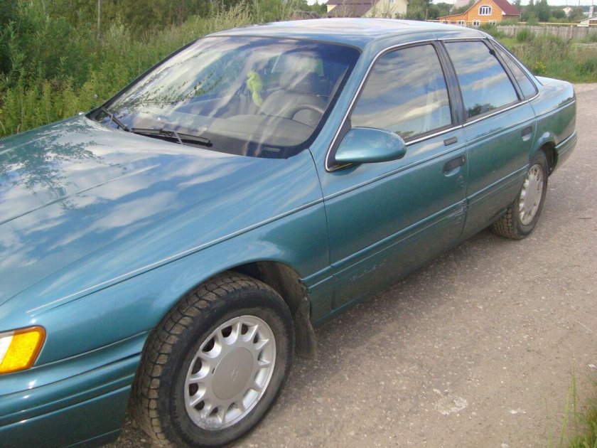 Ford Taurus 1993