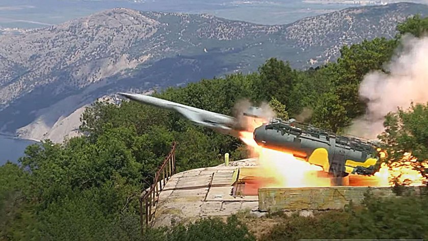 Противокорабельный комплекс Утес