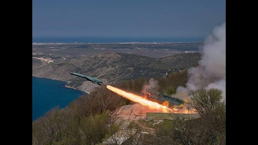 Противокорабельный комплекс утес