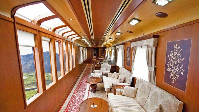 El Transcantabrico поезд