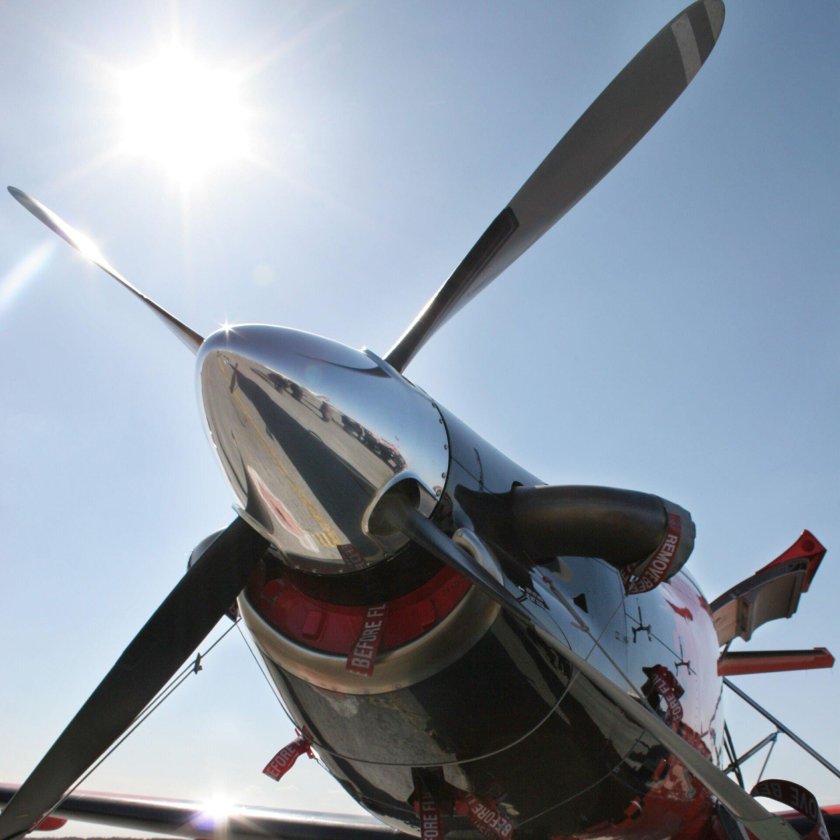 Турбовинтовой самолет