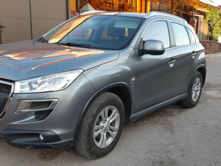 Peugeot 4008 2014