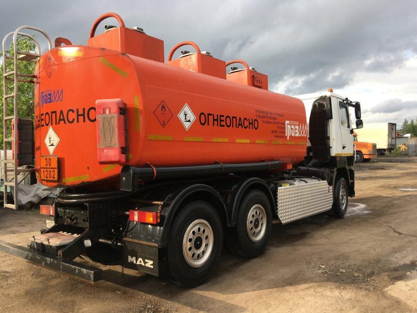 МАЗ 6312 бензовоз