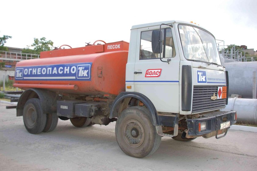 МАЗ 5337 бензовоз