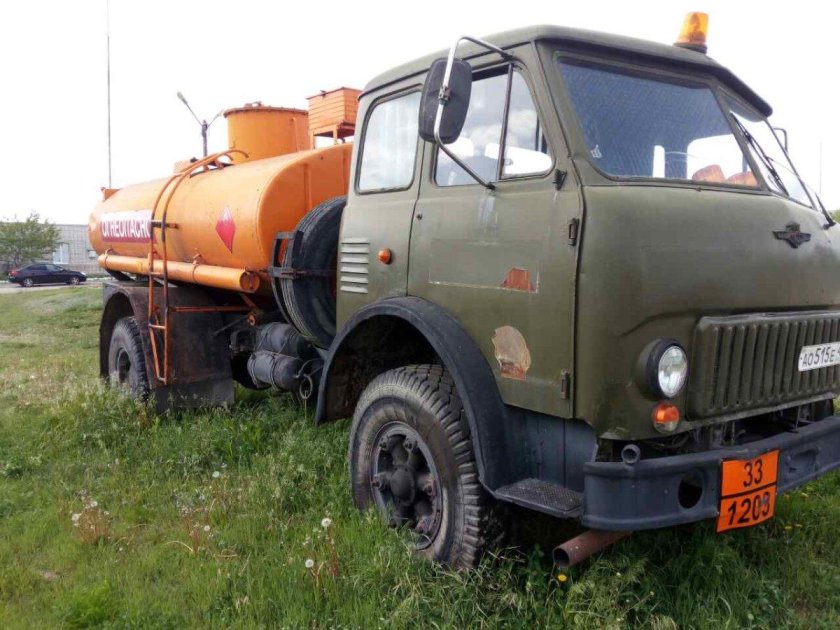 МАЗ 5334 топливозаправщик