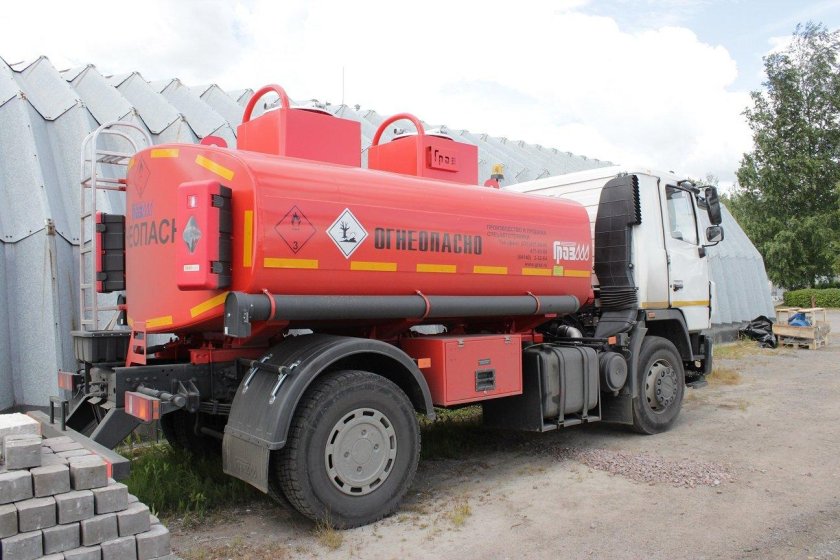 МАЗ 5340 бензовоз