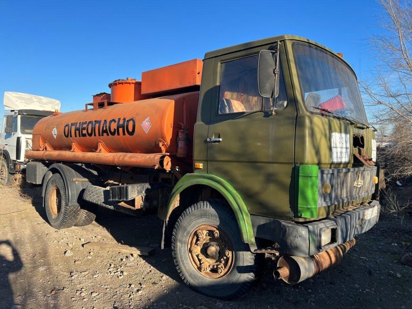 Маз топливозаправщик