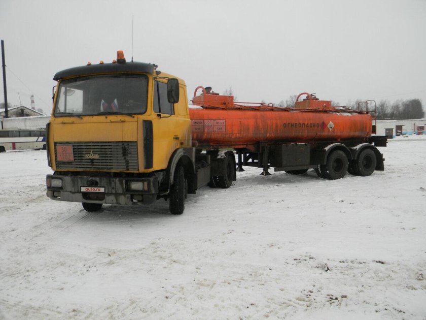 МАЗ 5432 бензовоз