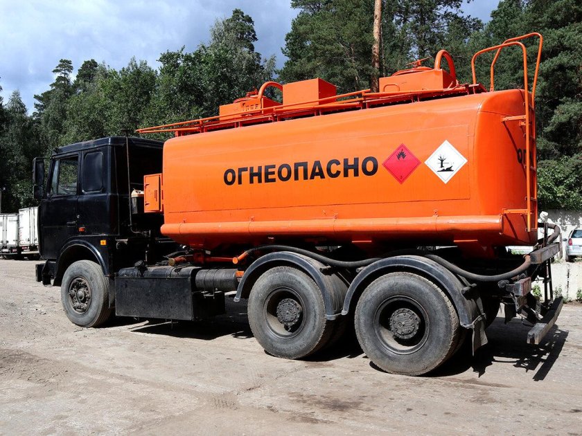 МАЗ 6303 бензовоз