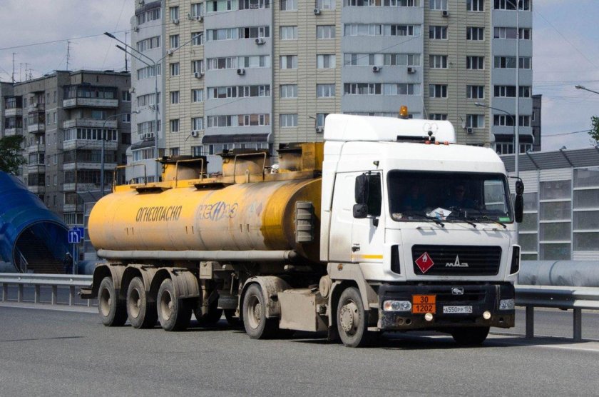 МАЗ 6430 бензовоз