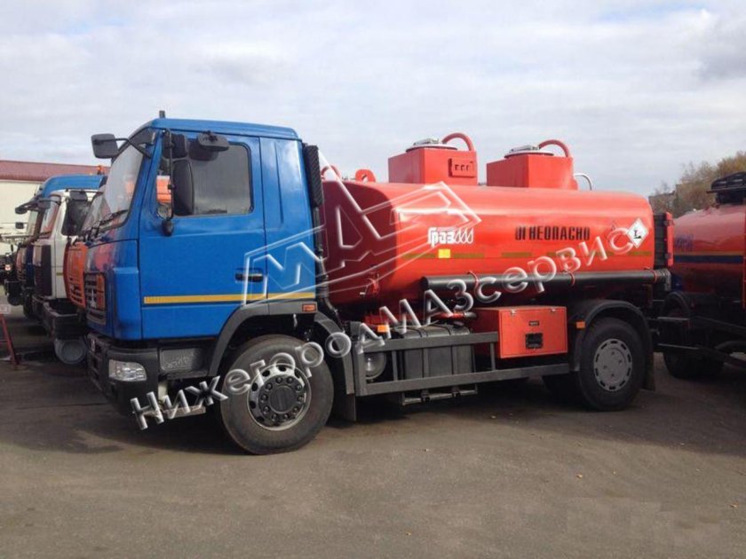 МАЗ 56142 Автотопливозаправщик