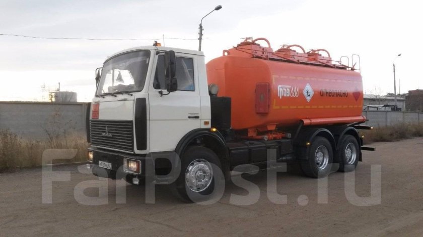МАЗ бензовоз 11 кубов