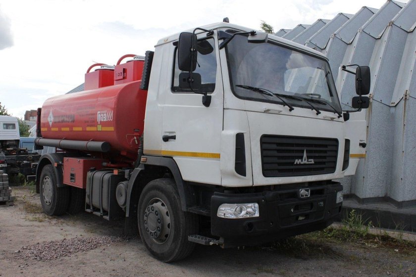 МАЗ 5340 бензовоз