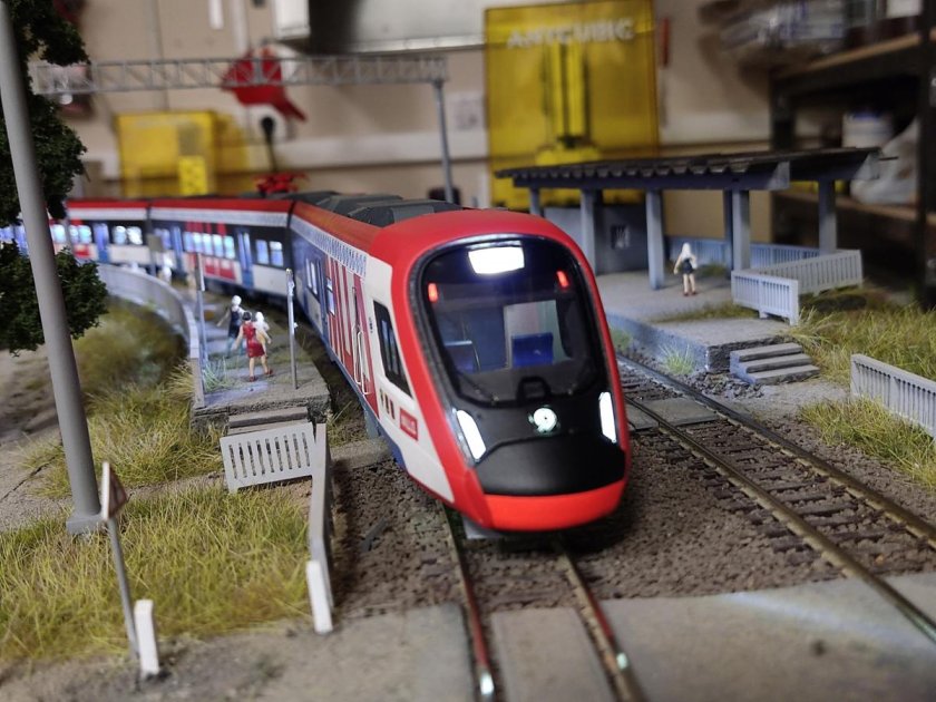 Иволга электропоезд 1.0