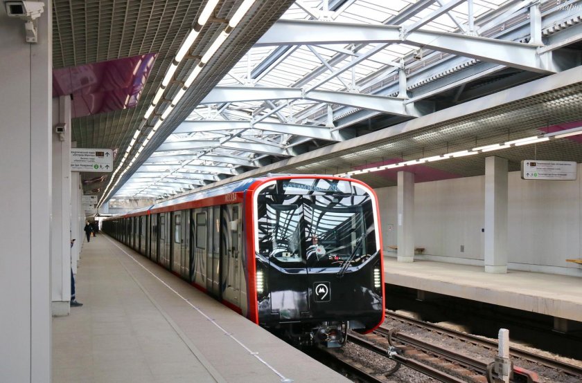 Новый метропоезд москва 2020