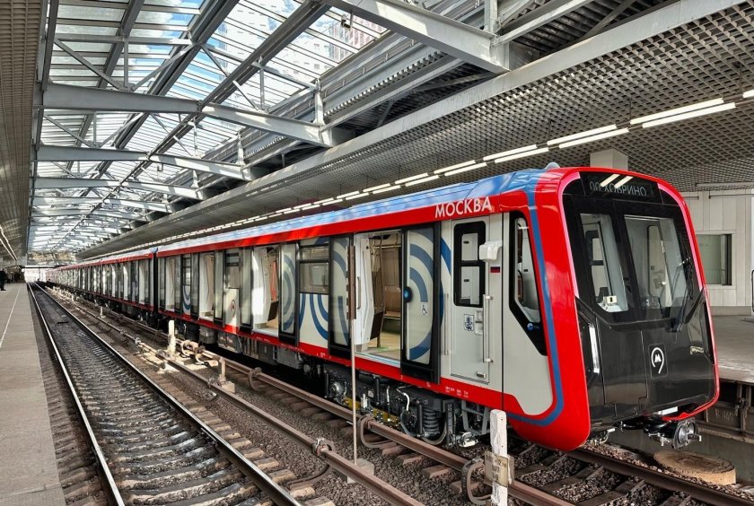 Новые вагоны метро москва