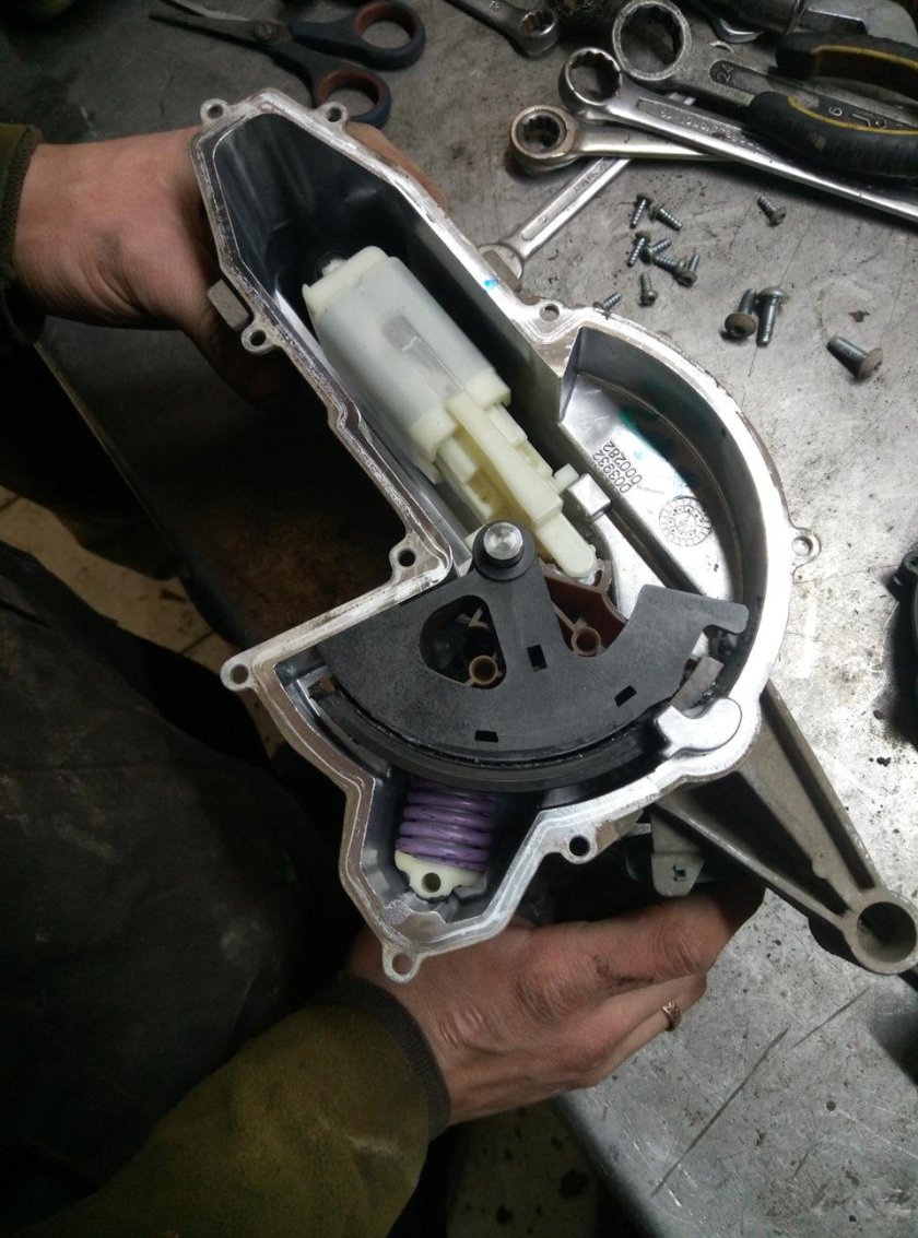 Актуатор сцепления Гранта робот