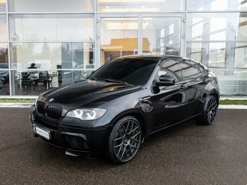 Машина bmw x 6