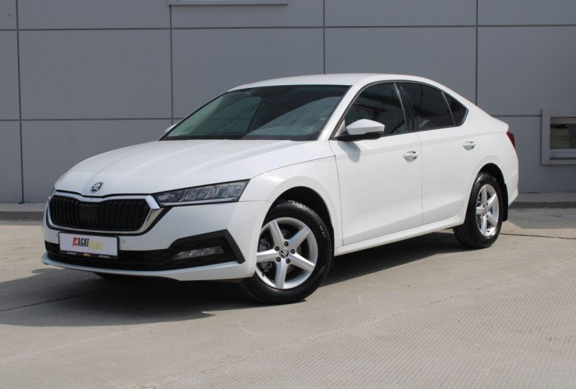 Шкода октавия 2021