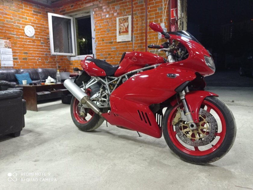 Дукати сс800