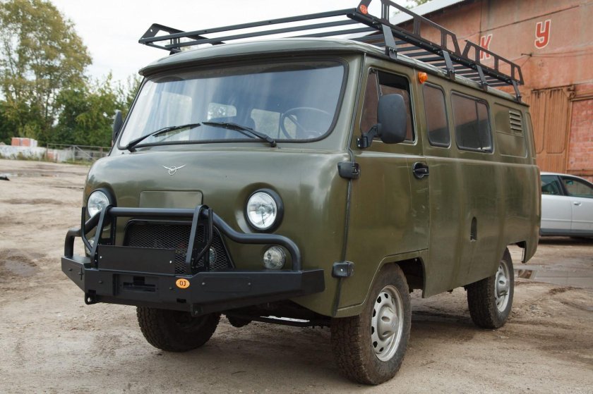 Бампер задний УАЗ 3909