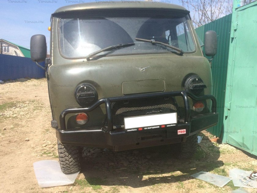 Бампер передний УАЗ 3909