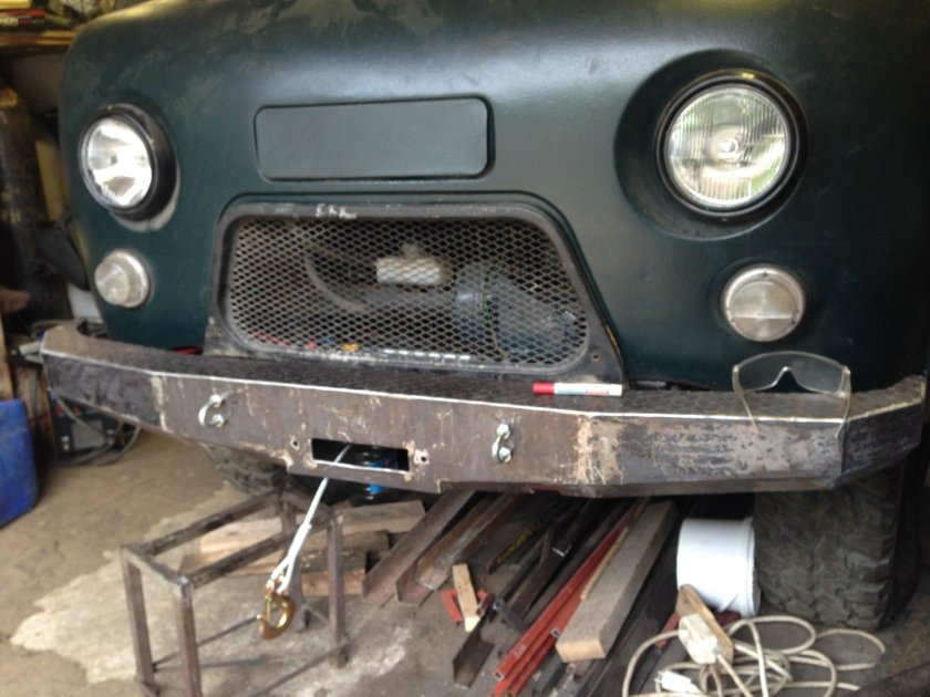 Силовой бампер УАЗ 452