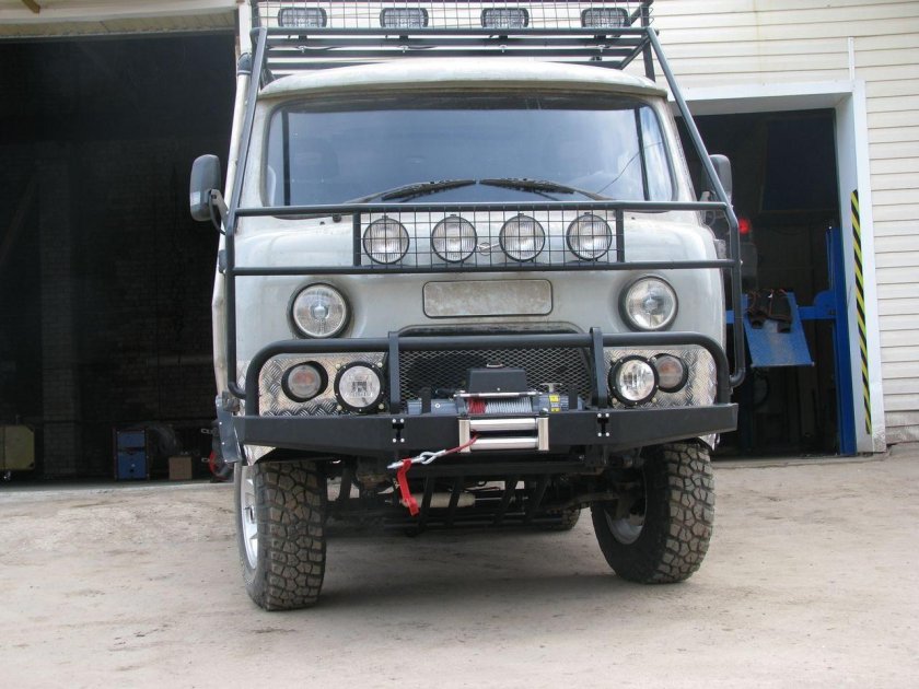 Силовой бампер УАЗ 452