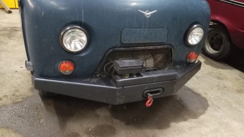 Бампер передний УАЗ-452 "Спрут" под лебедку