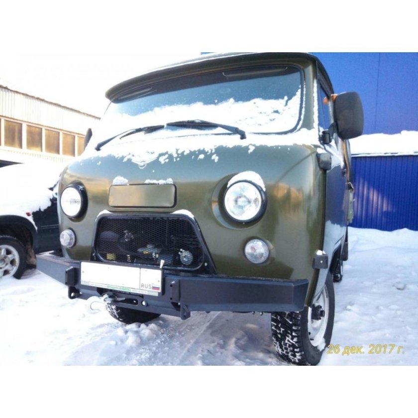 Силовой бампер на УАЗ Буханка