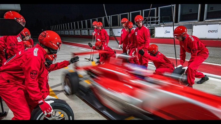 Формула 1 пит стоп