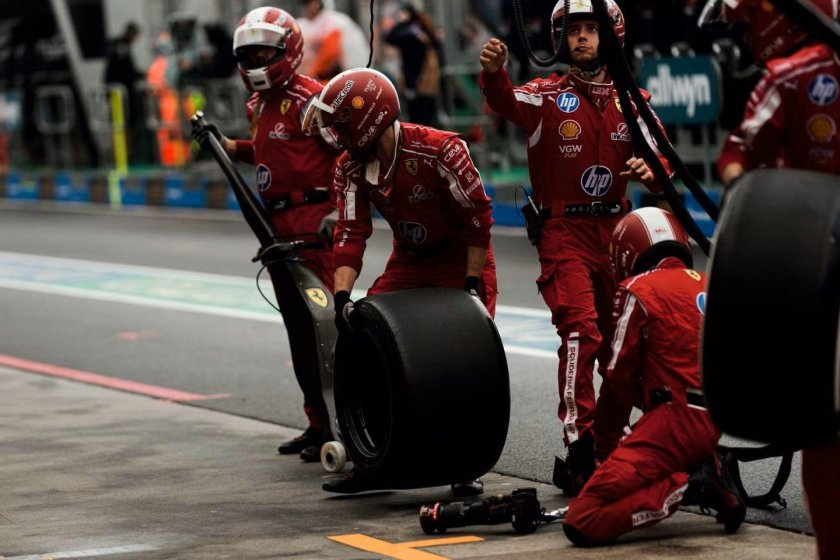 Пит стоп формула 1